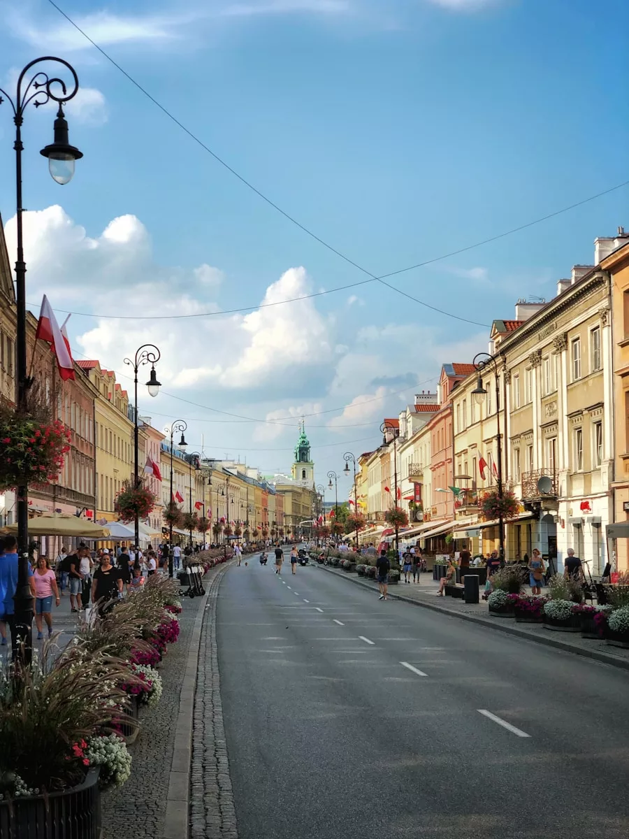 Jak wybrać firmę do ozonowania, osuszania i odgrzybiania w Warszawie?